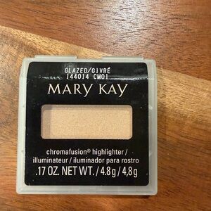 Mary Kay ChromaFusion Highlighter - Glazed Glow